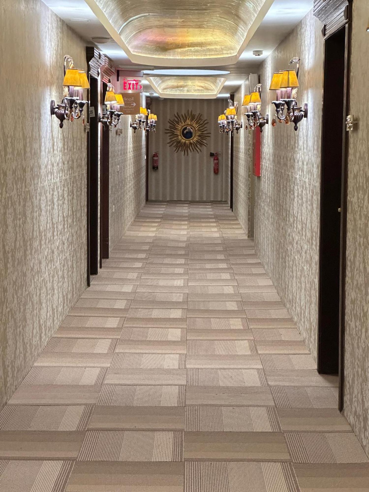 אל חובר The Palace Suites מראה חיצוני תמונה