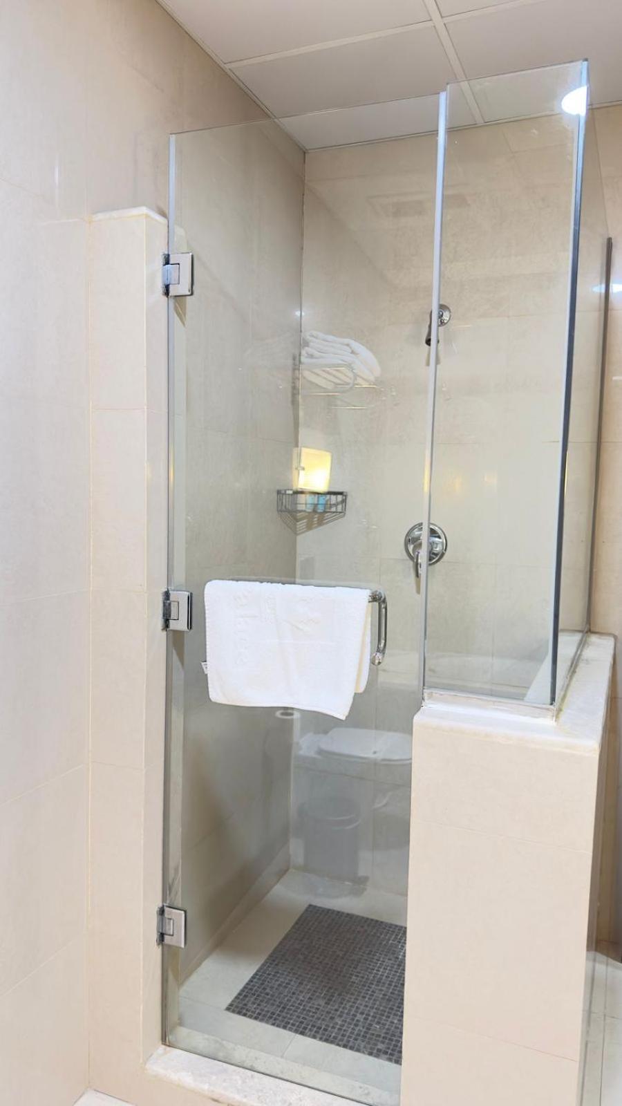 אל חובר The Palace Suites מראה חיצוני תמונה