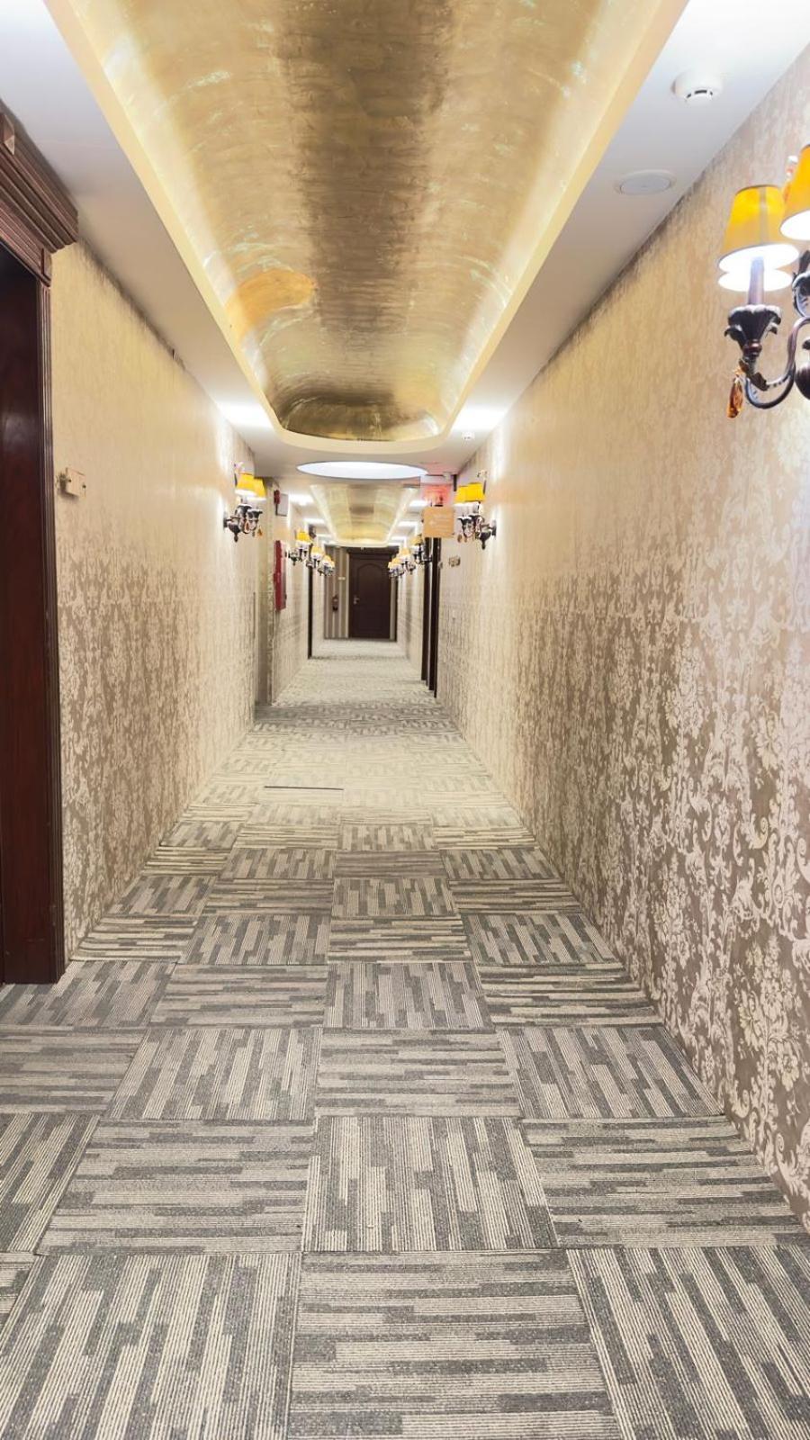 אל חובר The Palace Suites מראה חיצוני תמונה