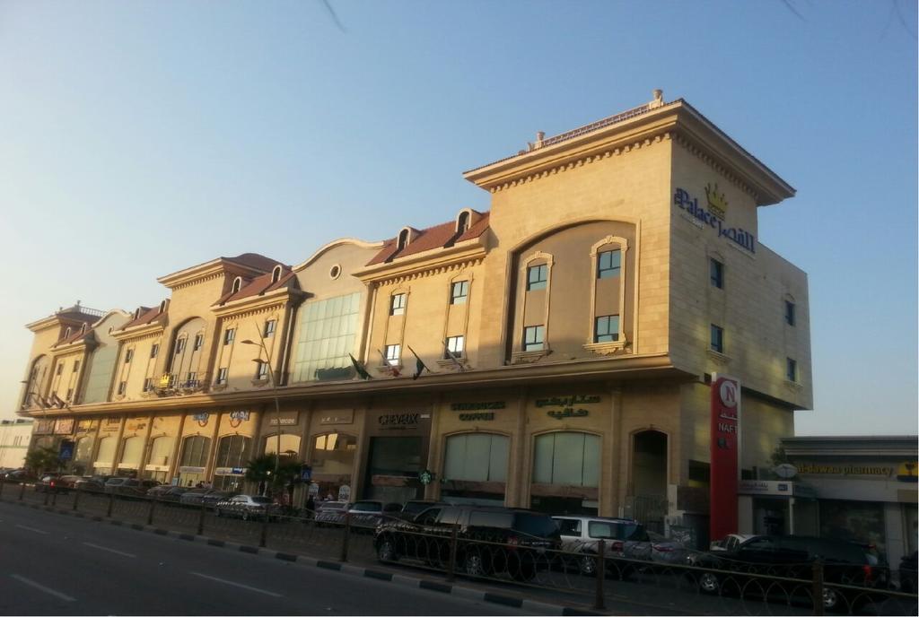אל חובר The Palace Suites מראה חיצוני תמונה